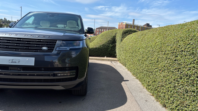 Land Rover Range Rover 3.0 P460e Autobiography 4dr Auto Estate - Image 30